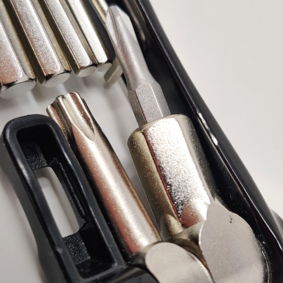 Spin Doctor Rescue 16 Multi-tool Cycling Mountain Road Bike + brake pad spacer - Picture 15 of 15